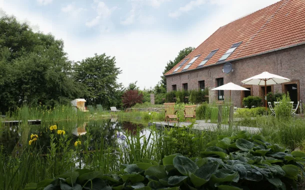 Lindenhof Zimmer und Schwimmteich